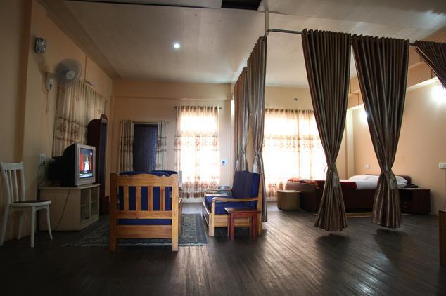 Chief Guest House Āīzawl Exteriör bild